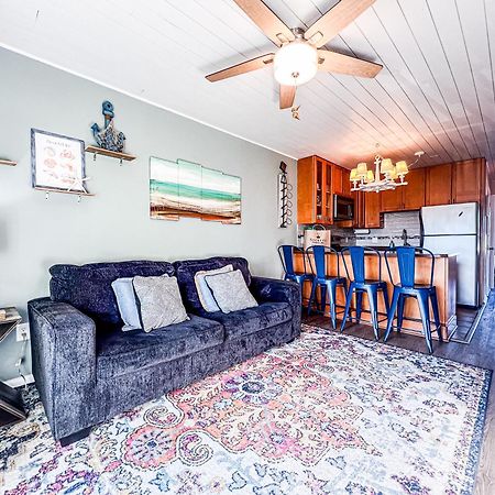 Cozy Beach Condo Sleeps 6 Pool Carolina Beach Εξωτερικό φωτογραφία